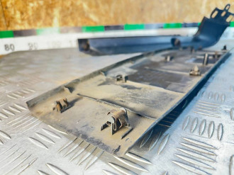 Обшивка крышки багажника Mazda 323 1994-1998