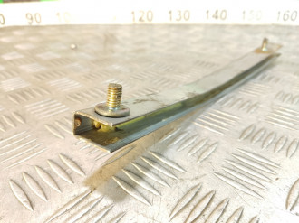 Направляющая стекла Mazda 323 1994-1998