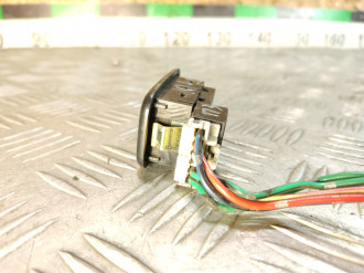 Кнопка стеклоподъемника Mazda 323 1994-1998