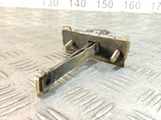 Ограничитель двери передний Mazda 323 1994-1998