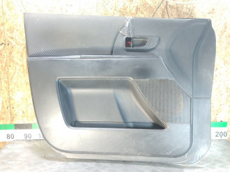 Обшивка двери передней левой Mazda 5 CR