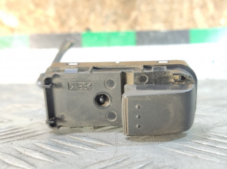 Кнопка стеклоподъемника Mazda 5 CR