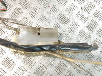 Замок двери передней левой Mazda 323 1994-1998