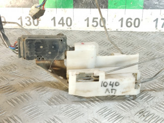 Замок двери передней левой Mazda 323 1994-1998