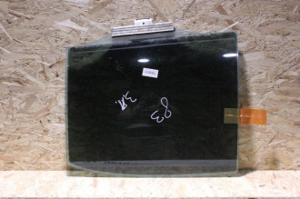 Стекло двери задней левой E 210