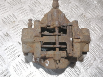 Суппорт задний левый C 203