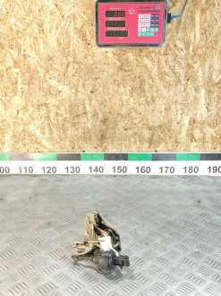 Замок двери задней левой E 210