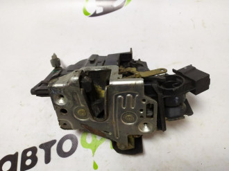 Замок двери передней правой E 210