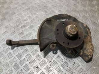 Кулак поворотный передний левый E 210