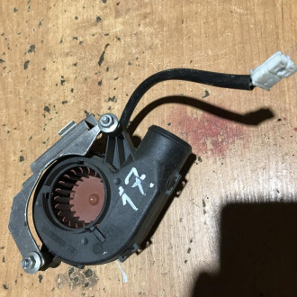 Моторчик отопителя Ml 164