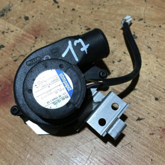 Моторчик отопителя Ml 164