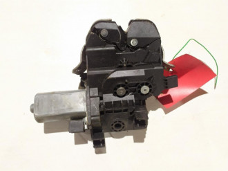 Замок багажника S 221