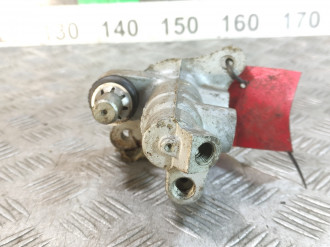 Цилиндр тормозов главный S 221