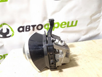 Фара правая B 246