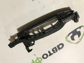 Ручка двери передней правой E 210