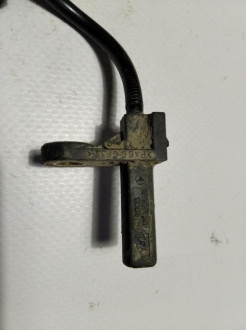 Датчик ABS задний правый S 221