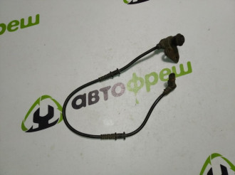 Датчик ABS передний левый Clk 208