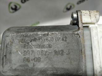 Моторчик стеклоподъемника левый передний Gl 164