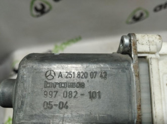 Моторчик стеклоподъемника левый передний Ml 164