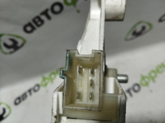 Моторчик стеклоподъемника левый передний Ml 164