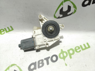 Моторчик стеклоподъемника левый передний Ml 164