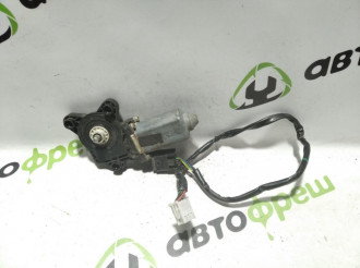 Моторчик стеклоподъемника правый задний S 220