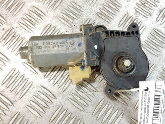 Моторчик стеклоподъемника правый задний Ml 163