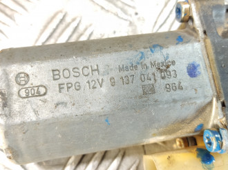 Моторчик стеклоподъемника правый задний Ml 163