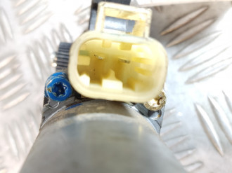 Моторчик стеклоподъемника правый задний Ml 163