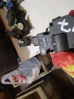 Моторчик заслонки отопителя Ml 164