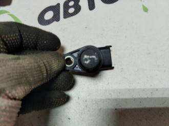 Датчик распредвала S 221