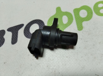 Датчик распредвала S 221