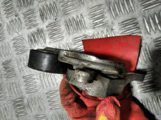 Ролик натяжитель B 246