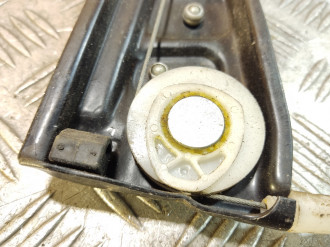 Стеклоподъемник задний правый S 221