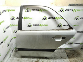 Дверь задняя левая C 202