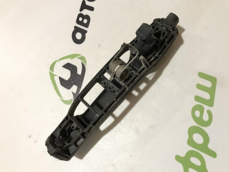 Ручка двери задней левой C 202