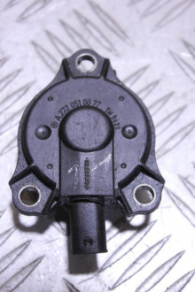 Датчик распредвала S 221