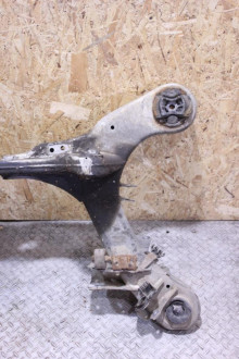 Балка задняя E 211