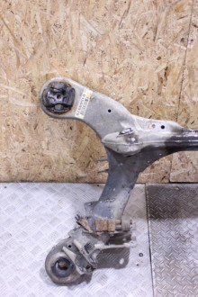 Балка задняя E 211