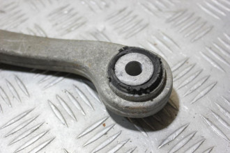 Рычаг задний верхний правый E 211