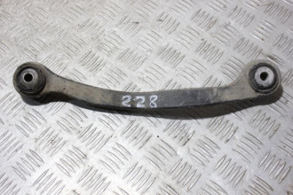 Рычаг задний верхний правый E 211