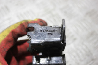 Замок капота S 221