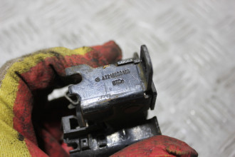 Замок капота S 221