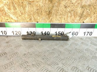 Рейка топливная рампа Ml 164