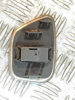 Кнопка стеклоподъемника E 210