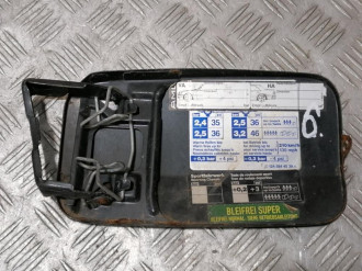 Лючок бензобака E 124
