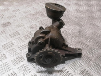 Насос масляный E 210