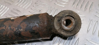 Амортизатор задний левый E 210