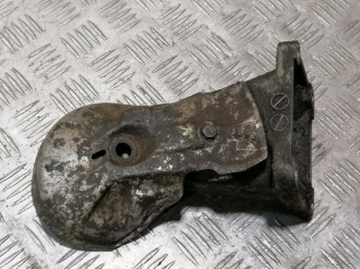 Кронштейн двигателя S 140