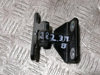 Петля двери задней правой верхняя E 211